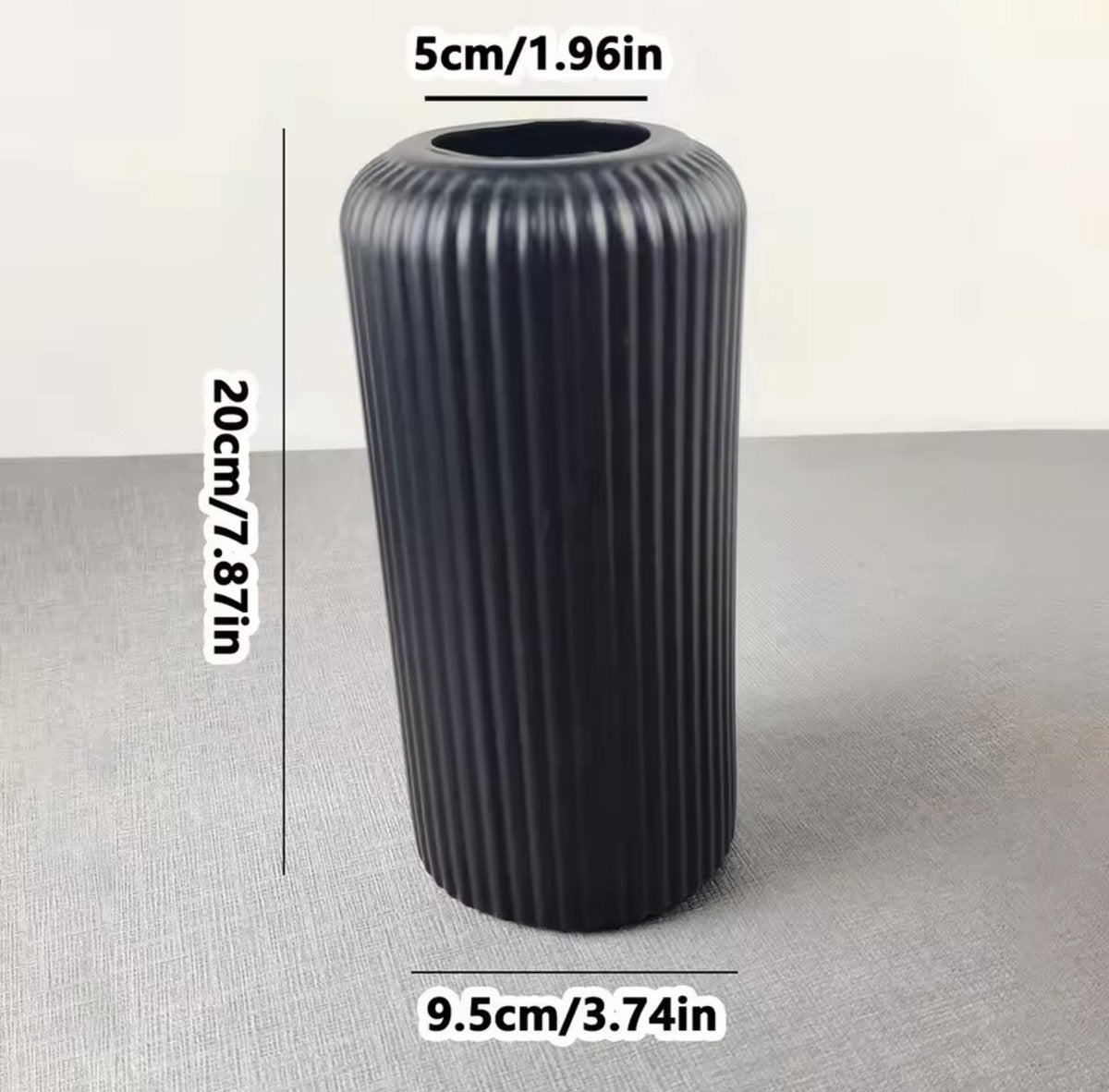Luxurious Black Vase - Modern Vase - Modern Style - Home Furnishings - Chic - Classic Style - Matte Black Interior - Matte Black Interior - Modern Interior - Classic Model - Vase - Flower Vase - Chic Flower Vase - Image 4