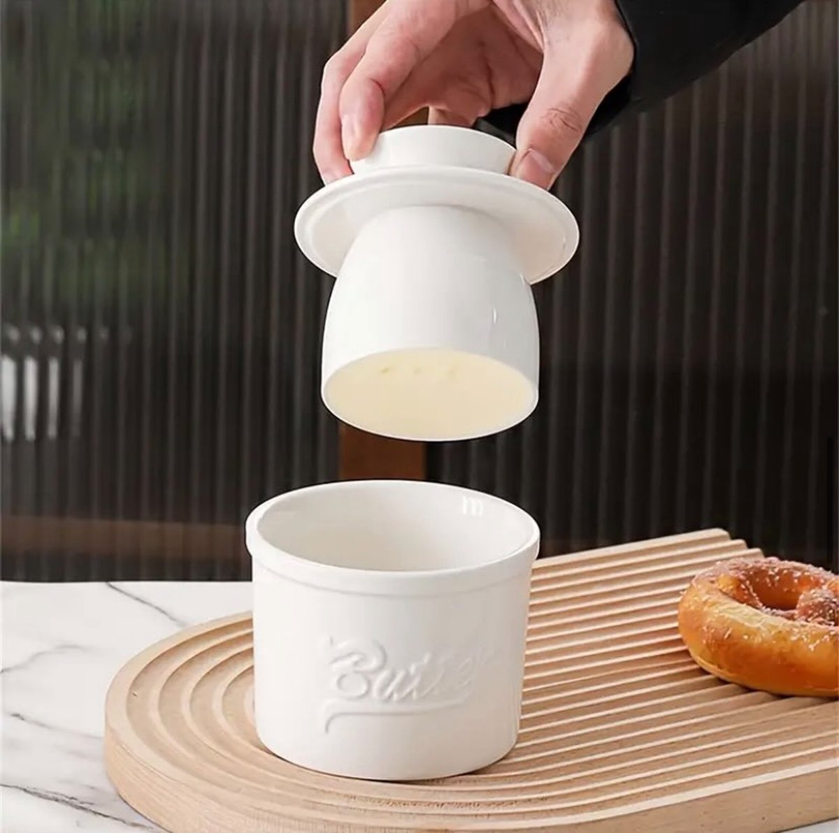Wit Butter Dish - Butter Dish - Water-Cooled Butter Dish with Water Line - Ceramic Butter Dome for Spreading Butter - Christmas Gift for the Kitchen - Kitchen Baby Clothing Accessories - Kitchen Tools - Image 4