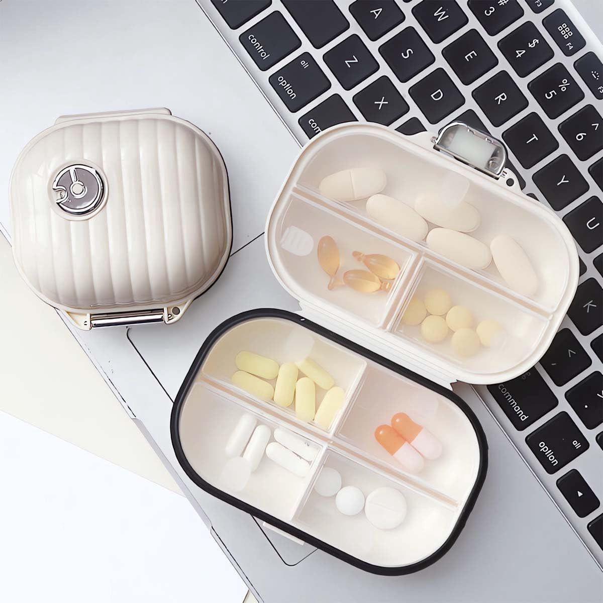 7-Day Pill Organizer, 2-Piece Set - 7-Compartment Pill Organizer - Airtight Medicine Box - Groot+ Klein - Waterproof - Portable - 4 x 7.8 x 11.2 cm / 8 x 7.8 x 4 cm - Image 4