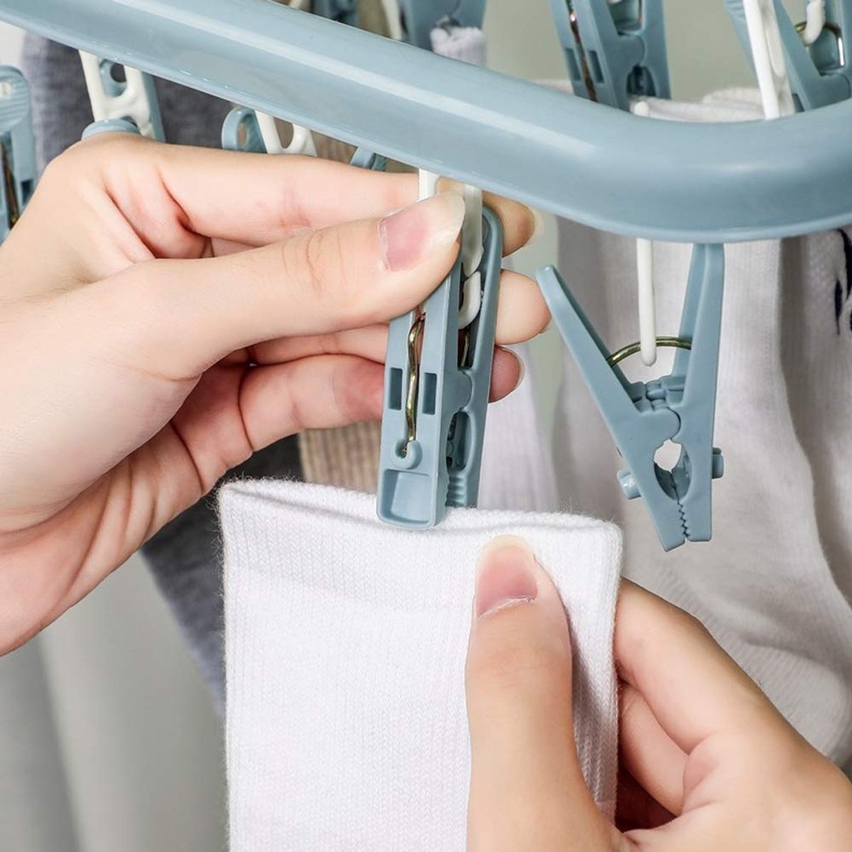 Sock Dryer - Clothesline - 32 Clips - Sock Hanger - Wasrek - Wasrek - Carousel - Drying Carousel - Clothes Hanger - Sock Drying Rack - Blue - Image 4