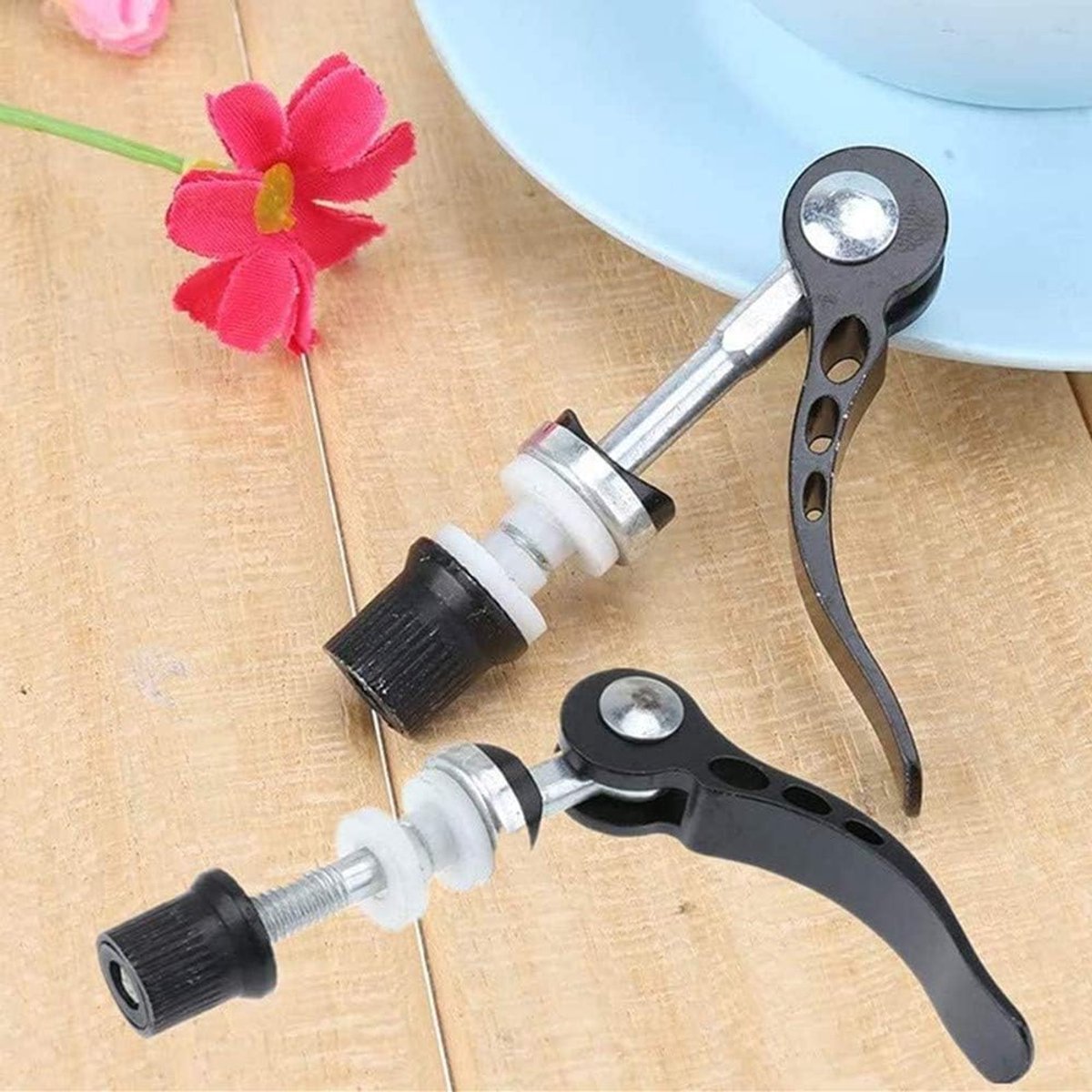 Quick-release seatpost clamp for mountain bikes, 2 pieces, aluminum, for Quick threaded seatposts, Quick-release fasteners, black - Image 2