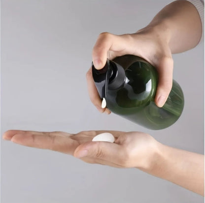 Set of 4 pump bottles 500 ML, green transparent plastic soap dispenser, refillable shampoo bottle. - Image 2