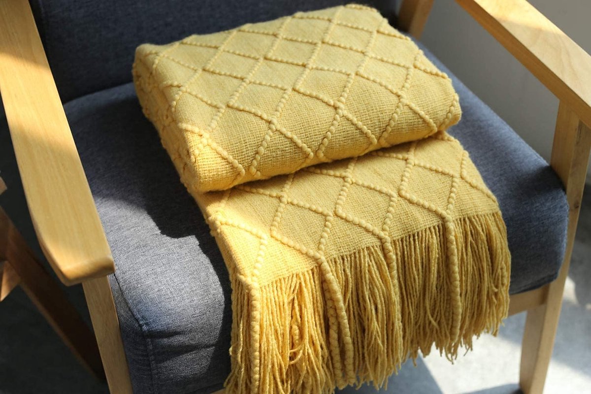 Blanket - Cuddly blanket - Soft blanket - Soft knitted wool blanket - Fringed blanket - Cute blanket - Sofa throw - Sleeping blanket - Khaki - 130 x 180 cm - Image 2