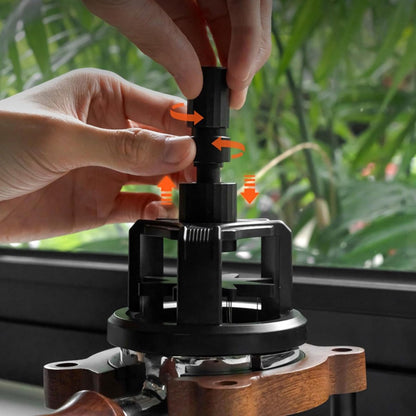 Coffee press - Manual press - Magnetic coffee dispenser - Coffee maker accessory - Non-slip needle stirrer - Countertop - Workstation - Preparation - Ground coffee smoother for home brewing - 51 mm - Image 5