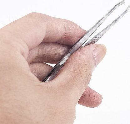 Eyebrow Plucking Tweezers Stainless Steel | Eyebrow Hair Removal | Facial Hair Removal | Flat/Straight Tip | Anti-Slip | 8.5 CM | Silver - Image 4