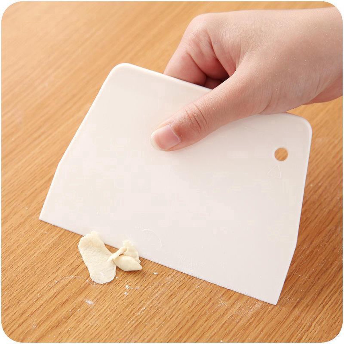 Dough scraper I Cake scraper I Dough cutter I Dough scraper I 13 x 9 CM I White - Image 2