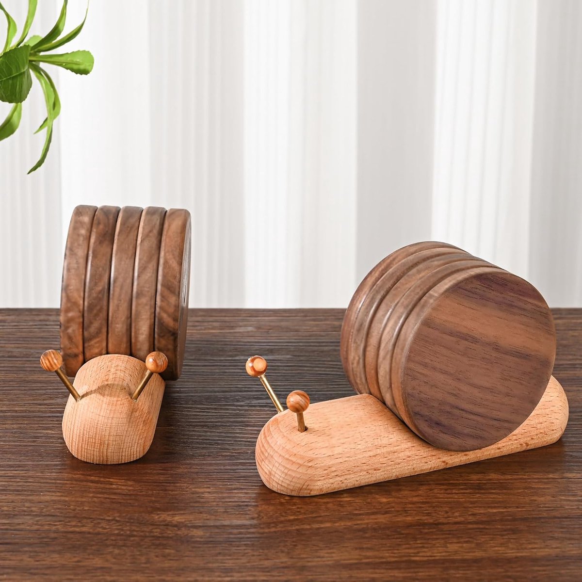 Wooden coasters - Natural acacia wood coasters - Cute and fun with stand - Modern home decor - Perfect for the coffee table - 7 x 7 cm - 5 pieces - Image 2