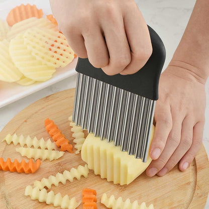 Vegetable knife - Stainless steel - Serrated blade - Potato chip cutter - Fruit and vegetable cutter - Kitchen tool - Image 4