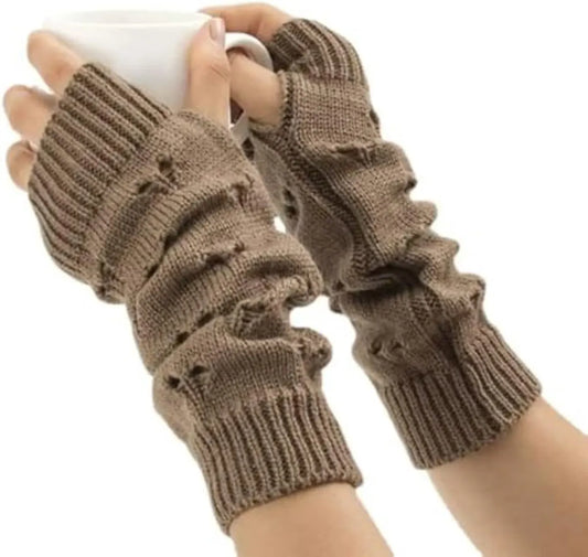 Fairytale retro accessories - crocheted gloves with a weathered look