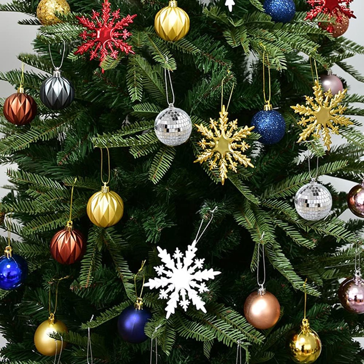 12 1.2-inch silver mirrored disco ball Christmas tree ornaments - suitable for family parties, Christmas decorations for weddings - create light effects - Image 4