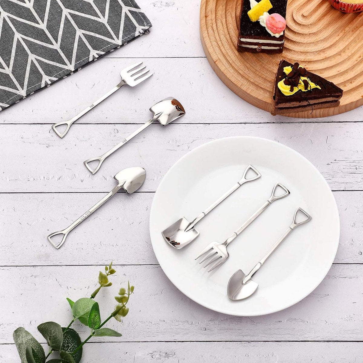 9-Piece Silver Dessert Cutlery Set - Stainless Steel - 3 Spatulas/3 Pointed Spoons/3 Spoons - Image 3