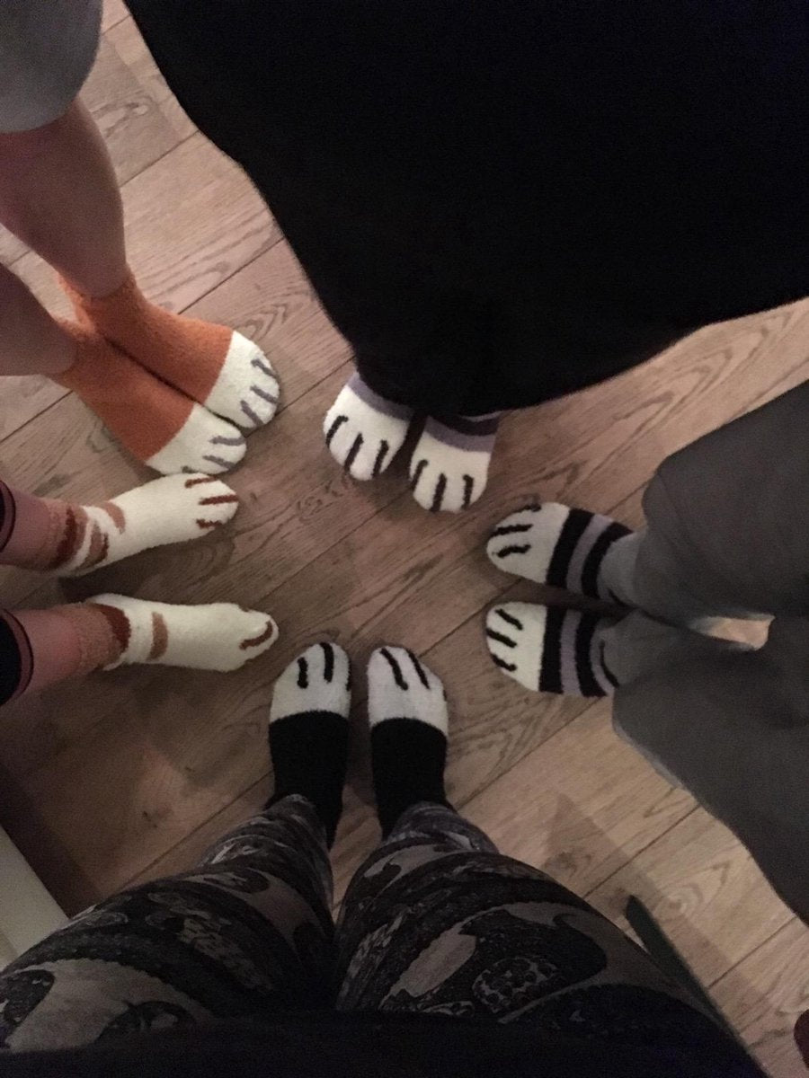 Warm Winter Socks Ladies - Set of 6 Pairs - Ladies Plush Socks - Women's Socks - House Socks - Sleep Socks - Fluffy Socks - Cat Claw - Cute Animal Socks - Birthday - Mother's Day - Gift for Women - Thick, Warming Quality - Christmas Gift - Image 4