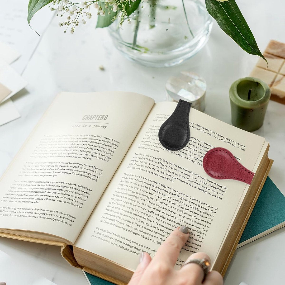 Bookmarks - 2 Pieces - Bookmark - Bookmark - Book Accessories - Page Holder - Page Holder - Magnetic Bookmark - For Both Boys And Girls - For Books/Stationery - Children - Leather - Black And Red - Image 4