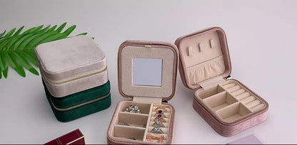 Mini Jewelry Box - Luxury Jewelry Box - With Mirror - Jewelry Box - Flannel - Jewelry Holder - Jewelry Storage Box - Bijouterie Box - Zipper - Travel - Traveling - Women/Girls - Green - Gift For Her - Soft Protection - Image 2
