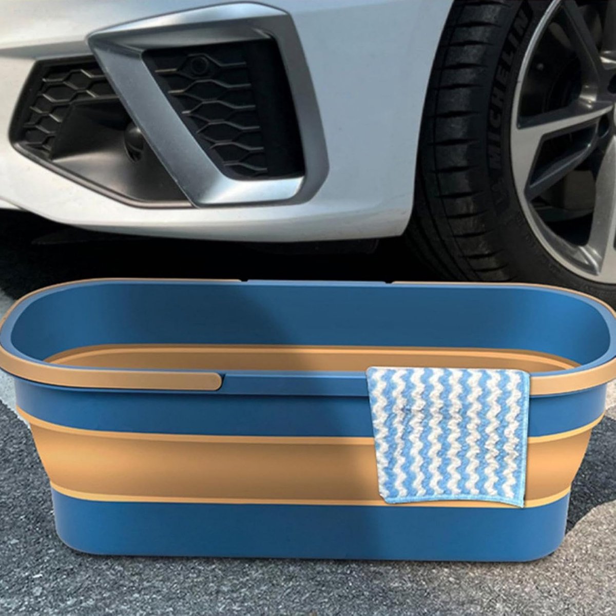 Mop Bucket - Bucket - Household Bucket - Floor Cleaning/Mopping - Portable Mop Bucket - Soap Bucket - Synthetic Mop Bucket - Cleaning Supplies - Flat Mop Bucket - Foldable - Space-Saving - With Handle - For Large Floor Surfaces - Blue - Image 4