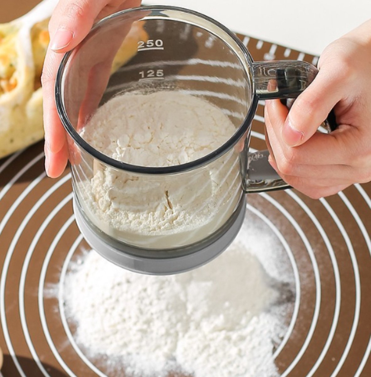 Flour Sieve - For Flour and Meal - Flour Sieve - Powdered Sugar Sieve - Sugar Sieve - Baking Utensils - Powdered Sugar Shaker - Hand Sieve - Double-Layer Sugar Sieve - One Hand - For Almond Powder, Powdered Sugar, Cocoa Powder, Cinnamon Powder - Image 3