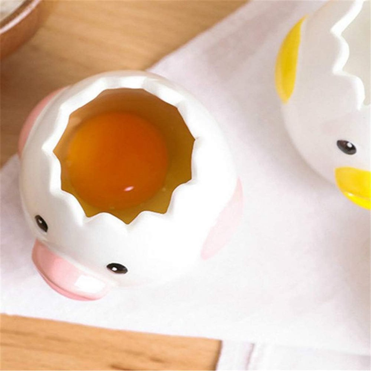 Egg separator - Creative egg separator - Professional Egg Separator - Efficient Egg Separator - Egg Yolk Separator - Separating Eggs - Egg Splitter - Egg - Egg Yolk Separator - for Baking Cakes - funny for kitchen, bakery, camping (yellow) - 1 piece - Image 3