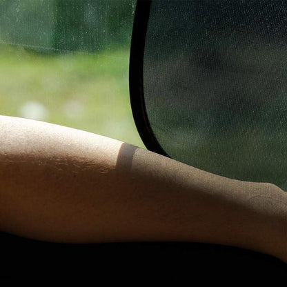 Car Sunshade - Car Sunshade Side Window - 1 Pair 50 x 30 Cm and 1 Pair 44 x 38 Cm - Baby Car Sunshade - Electrostatic Adsorption - Privacy Protection - Car Sun Protection - UV Protection - Side Window - Safe Driving - With Storage Bag - Black - Image 5
