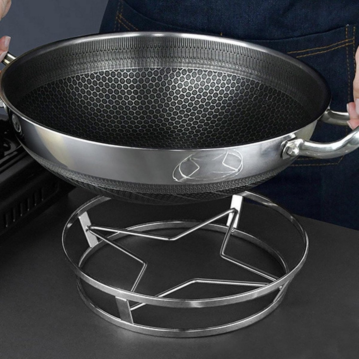 Pan Rack - Pot Stand - Stainless Steel Grill Holder - Steam Grid - Cooking Stand - Pan Trimmer - Pot Trimmer - Scratch-Resistant - Heat Resistant - For Hot Dishes - Pan Accessories - Round - Stainless Steel - Image 2