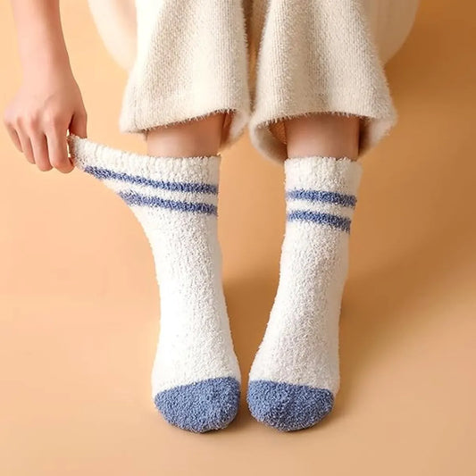 5 Pairs - socks - Non-slip socks - Warm Fuzzy Fleece Socks - Women's House Socks - Warm Winter Socks - Fluffy Socks - Sleep Socks - House Socks - Stockings - keep warm - coral fleece - Plush and comfortable - thick plush socks - Unisex - Image 2