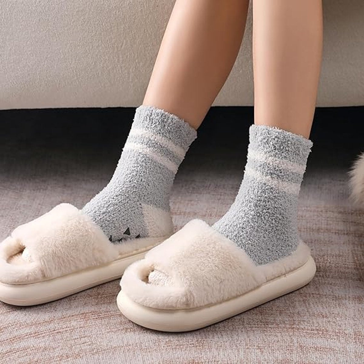 5 Pairs - socks - Non-slip socks - Warm Fuzzy Fleece Socks - Women's House Socks - Warm Winter Socks - Fluffy Socks - Sleep Socks - House Socks - Stockings - keep warm - coral fleece - Plush and comfortable - thick plush socks - Unisex - Image 5