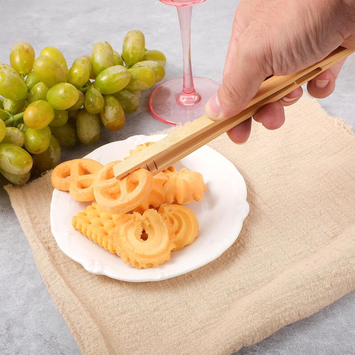 pieces - Food tongs - BBQ tongs - Meat tongs - Kitchen tongs - Bamboo Barbecue tongs - Toaster tongs - Cooking tongs - bamboo tongs - kitchen utensil - with easy grip - for fruit, bread, pickles, cheese, bacon, muffins, barbecue dishes - 18 cm - Image 2
