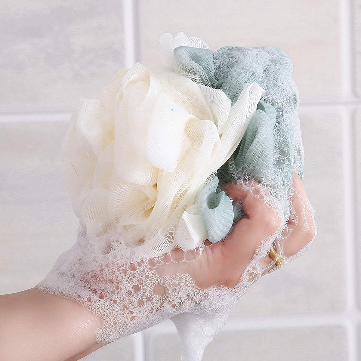 4 pieces - Bath sponge - Bath sponges - Shower sponge - Shower puff - Massage sponge - Scrubbing sponge - Bathroom accessories - Shower - Bath sponges - Soft sponge - Reusable - 19*12 cm - Image 3