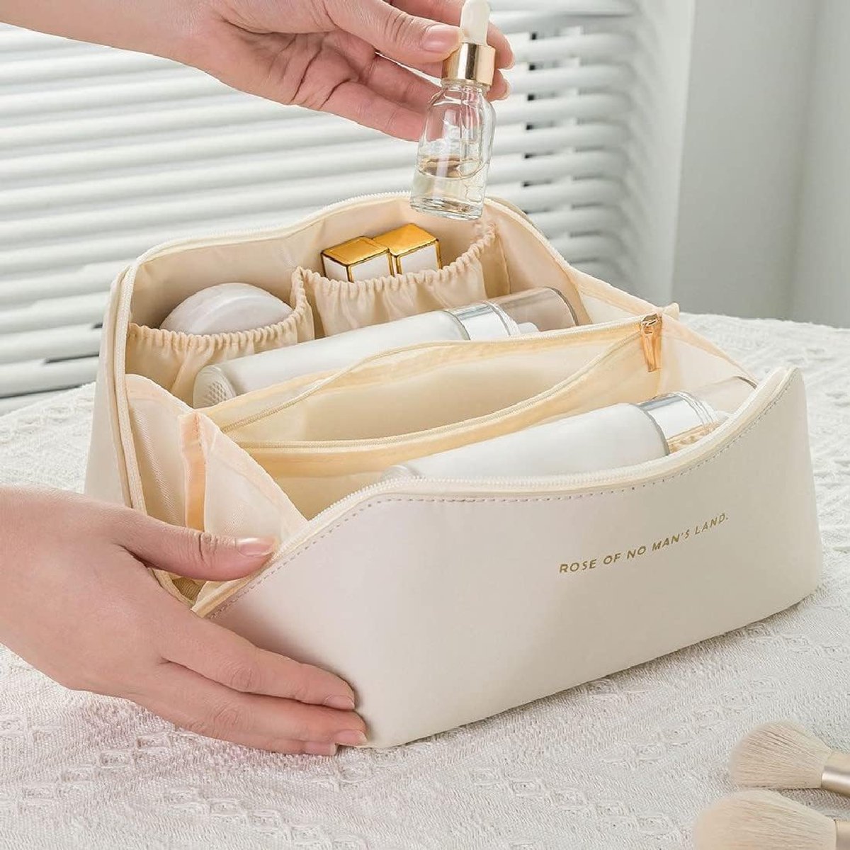 Toiletry Bag - Women's Toiletry Bag - Toiletry Bags - Travel Makeup Bag with Handle - Beauty Cases - Waterproof PU Makeup Bag - Cosmetics Bag - Small Makeup Pouch - Waterproof Portable Toiletry Bag Storage Bag for Women - For Men & Women Cosmetic Organize - Image 3