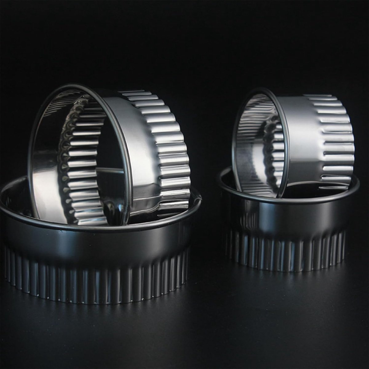 4 Pieces - Cookie Cutter - Round - Cookie Cutters - Cookie Cutters - Φ75/65/54/43mm - Serrated Edge - Silver - Stainless Steel - Image 3