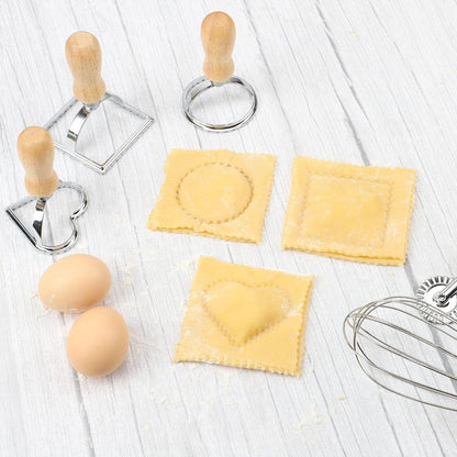 Set of 4 ravioli cutters - Ravioli makers with wooden handle - Set of 3 shape cutters and 1 pasta wheel for cutting homemade ravioli - Image 6