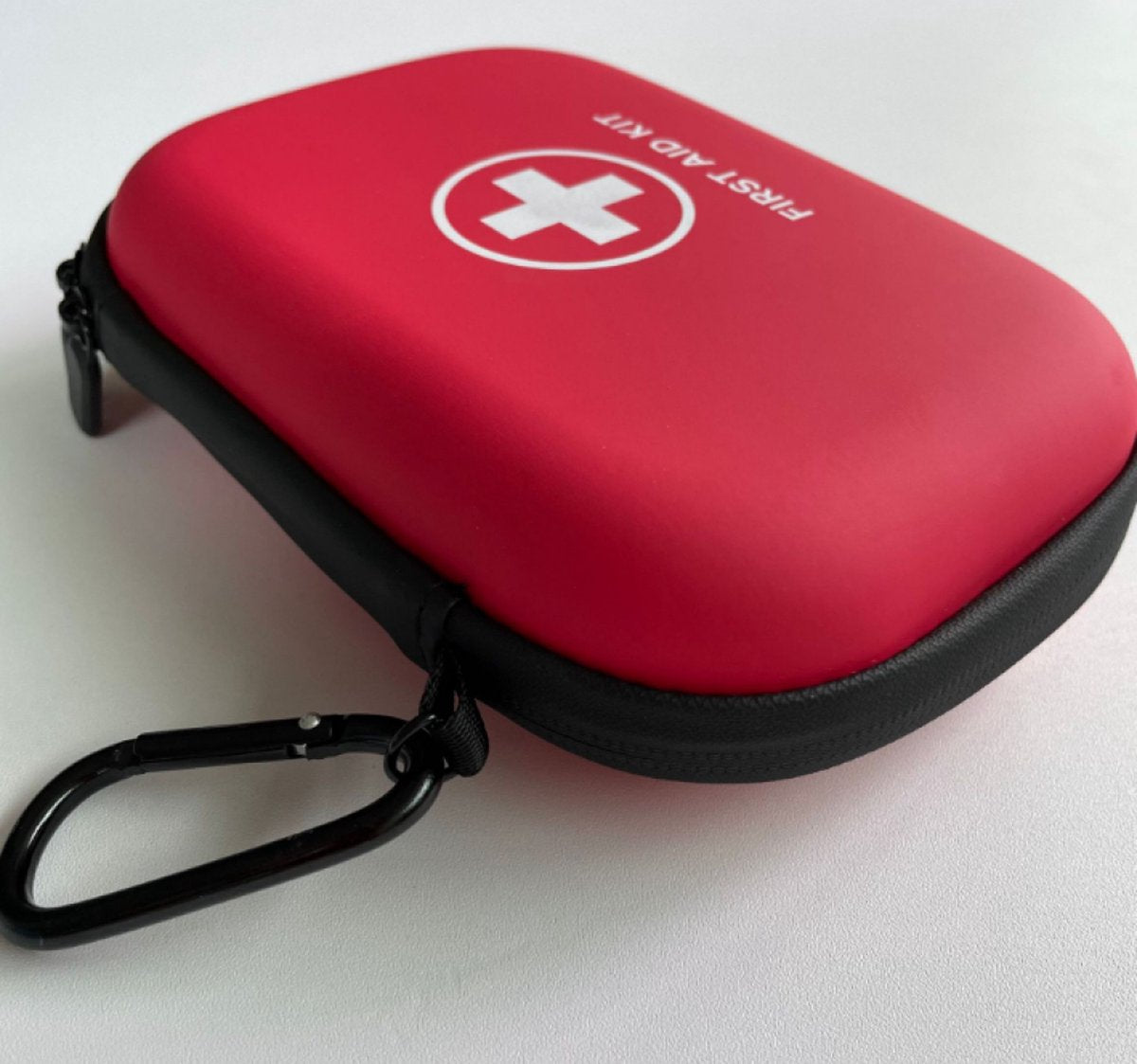 First aid kit - First aid kit - Survival kit outdoor emergency kit - First aid kit sports - First aid sports bag - Red - First aid kit - First aid drum - PU - red - 17.6*12*5.5cm - Image 4