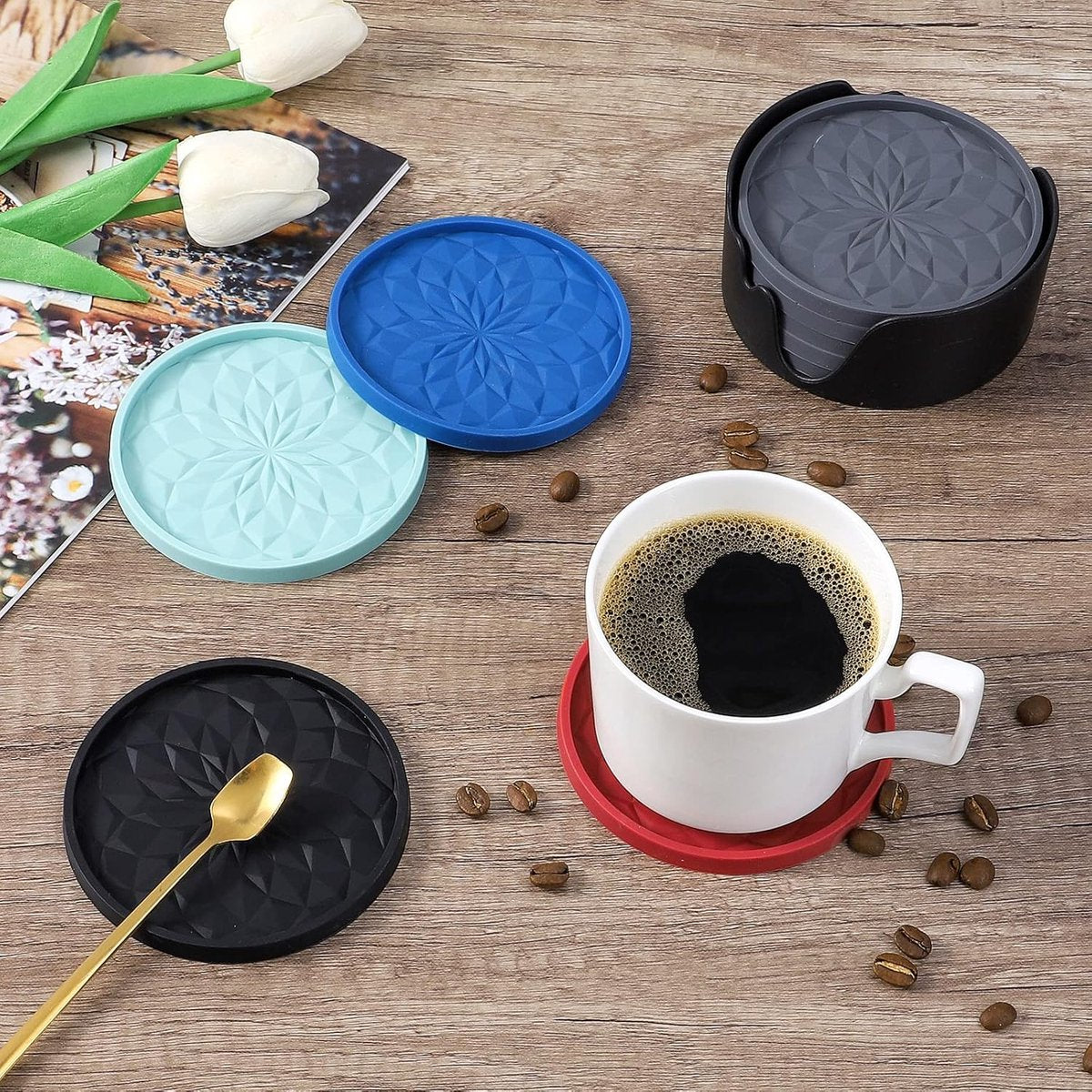 Coasters with Holder - 6 pieces - Coasters for Glasses - Glass Coasters for the Table - Coasters - Silicone - Non-slip - Black - Round - Raised edges to prevent spills - Coasters for hot or cold drinks to protect table tops - Image 4