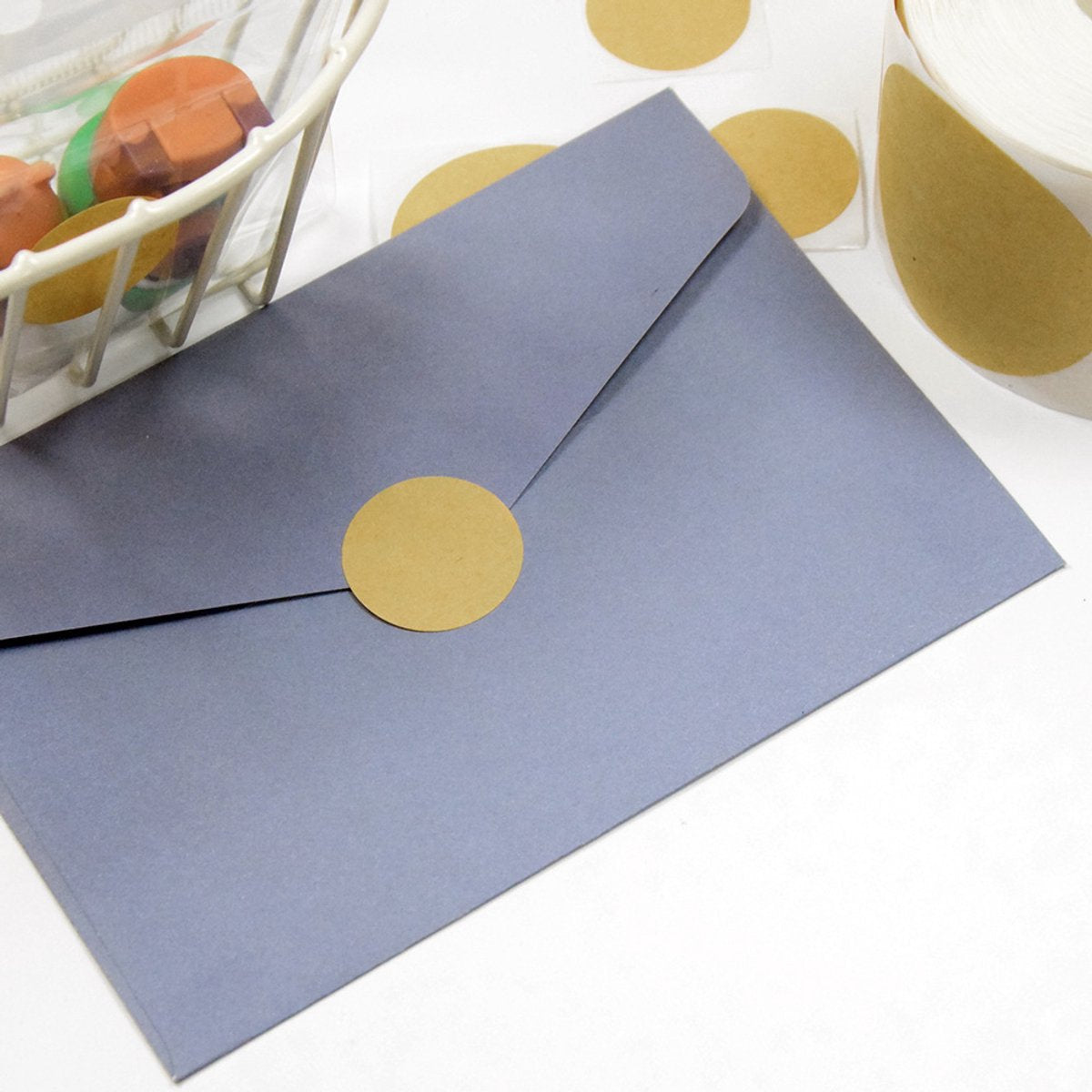 500 Pieces - Labels - Stickers - Round Stickers - Sealing Sticker - Sealing Seal - Food Labels - 5cm - Yellow - Self-Adhesive - Removable - Easy to Write on and Distinguish - For Containers, Boxes, Bags - Image 4