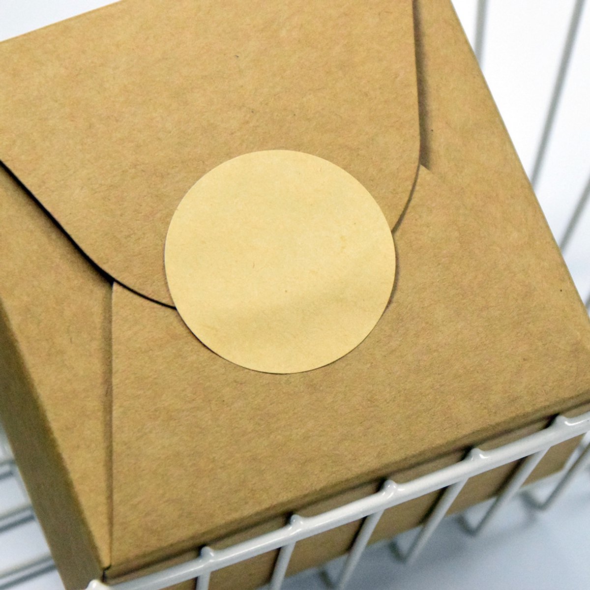 500 Pieces - Labels - Stickers - Round Stickers - Sealing Sticker - Sealing Seal - Food Labels - 5cm - Yellow - Self-Adhesive - Removable - Easy to Write on and Distinguish - For Containers, Boxes, Bags - Image 5