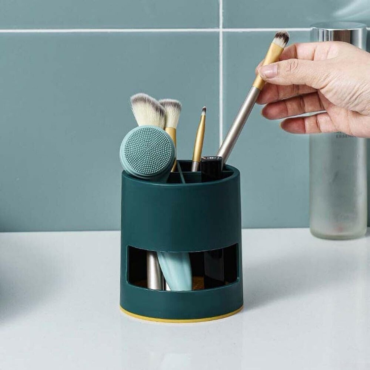 Toothbrush Holder - Bathroom Storage Box - Plastic - Electric Toothbrush Holder - Toothbrush Organizer - 4 Sorting Compartments - With Drip Tray - Multifunctional Desk Shelf - Suitable for Bathrooms, Kitchens and Offices - 10*10*11cm - Green - Image 3