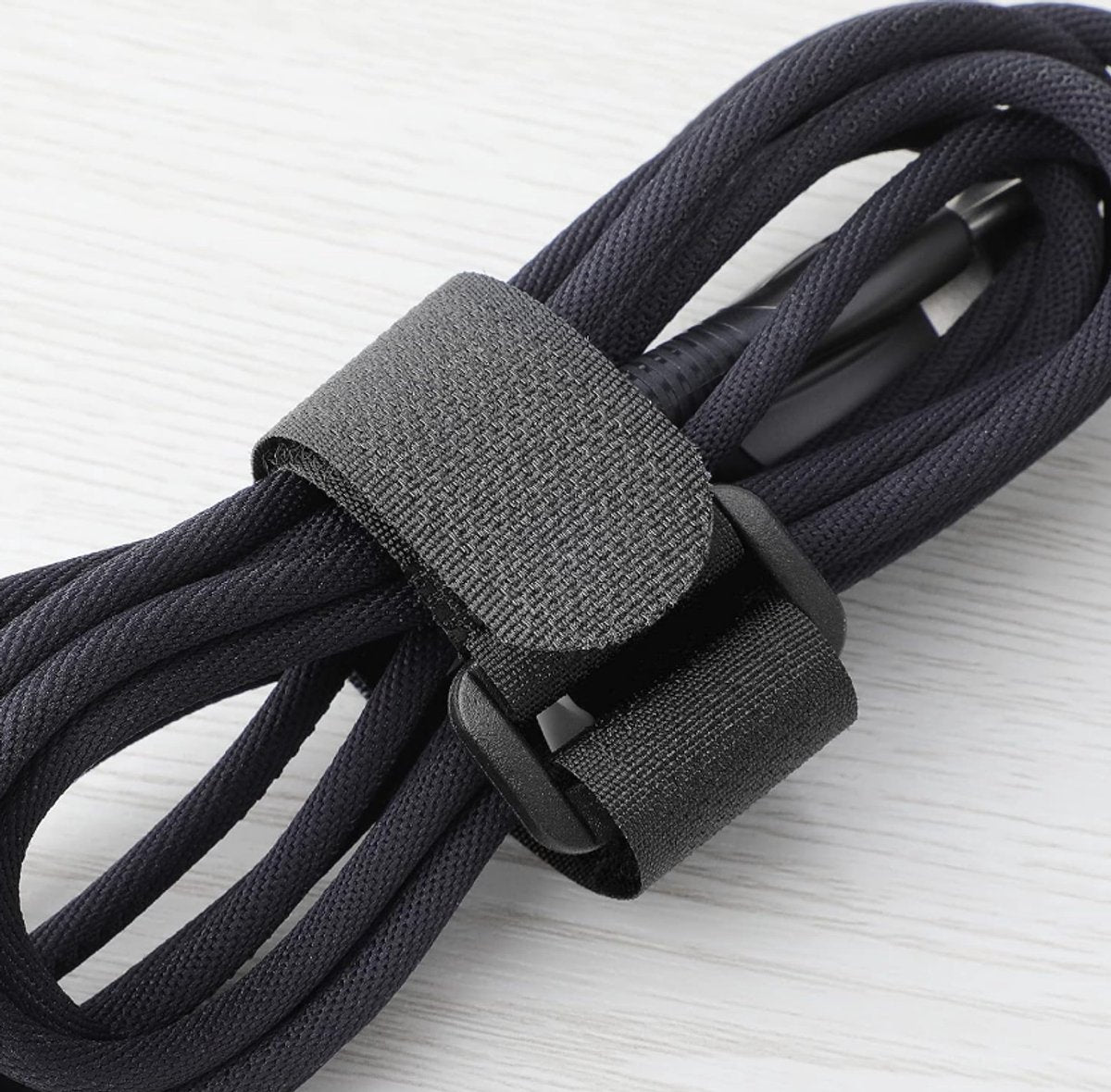 Cable organizer - 40 pieces - 200 x 2 mm - Black - Nylon - Velcro - Cable ties - Tie-wraps - Cable management - Cable ties Velcro - Cable holder - With plastic buckle - Adjustable - Image 6