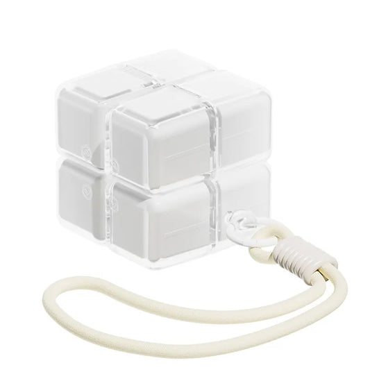 Medicine box - 7-day medicine box - Weekly pill box - Portable pill box for travel - Easy to open - 8 compartments - For storing vitamins and medicines - White