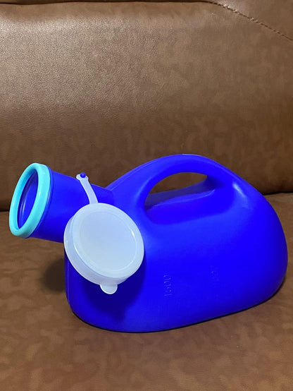 Thick Plastic Mens Bedpan Bottle with Lid Urinals for Men 3000 ml/100 oz Portable Male Urinal Urine Collection Container for Adults/Large Plastic Pee Holder for Hospital,Incontinence,Elderly,Travel - Image 3
