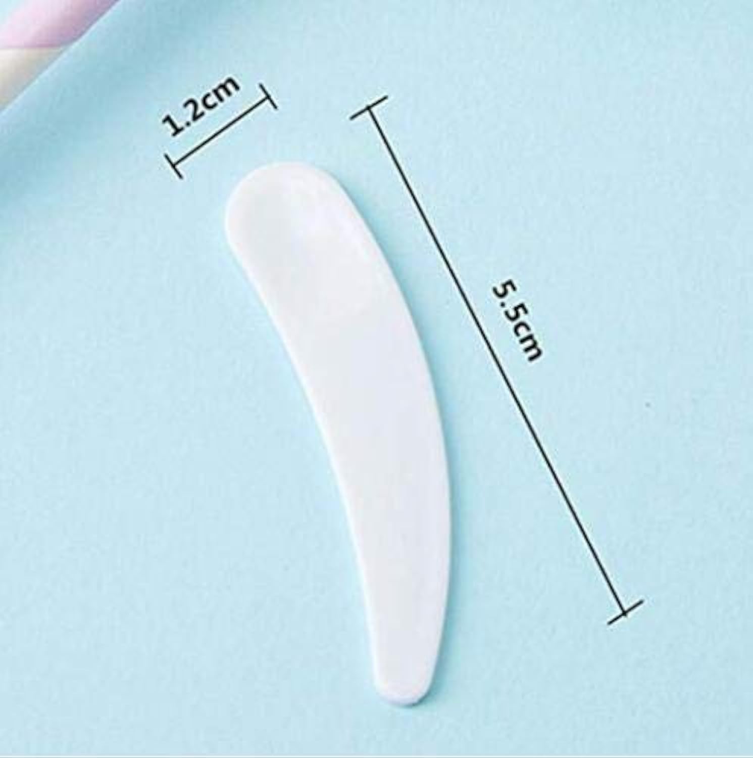 100PCS Disposable Mini Curved Cosmetic Spatula Scoop Makeup Mask Spatula Plastic Spoon,Small Makeup Scoop for Mixing and Sampling. - Image 3