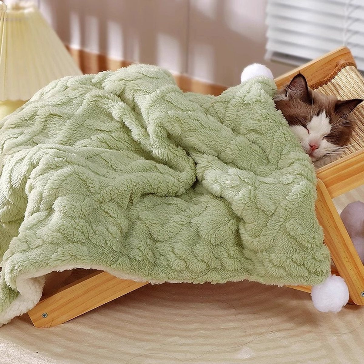 Pet Mat - Soft Pet Blanket - Warm Plush Blanket for Dogs and Cats - Comfortable & Cozy Sleep Blanket - 55*45cm - Image 5