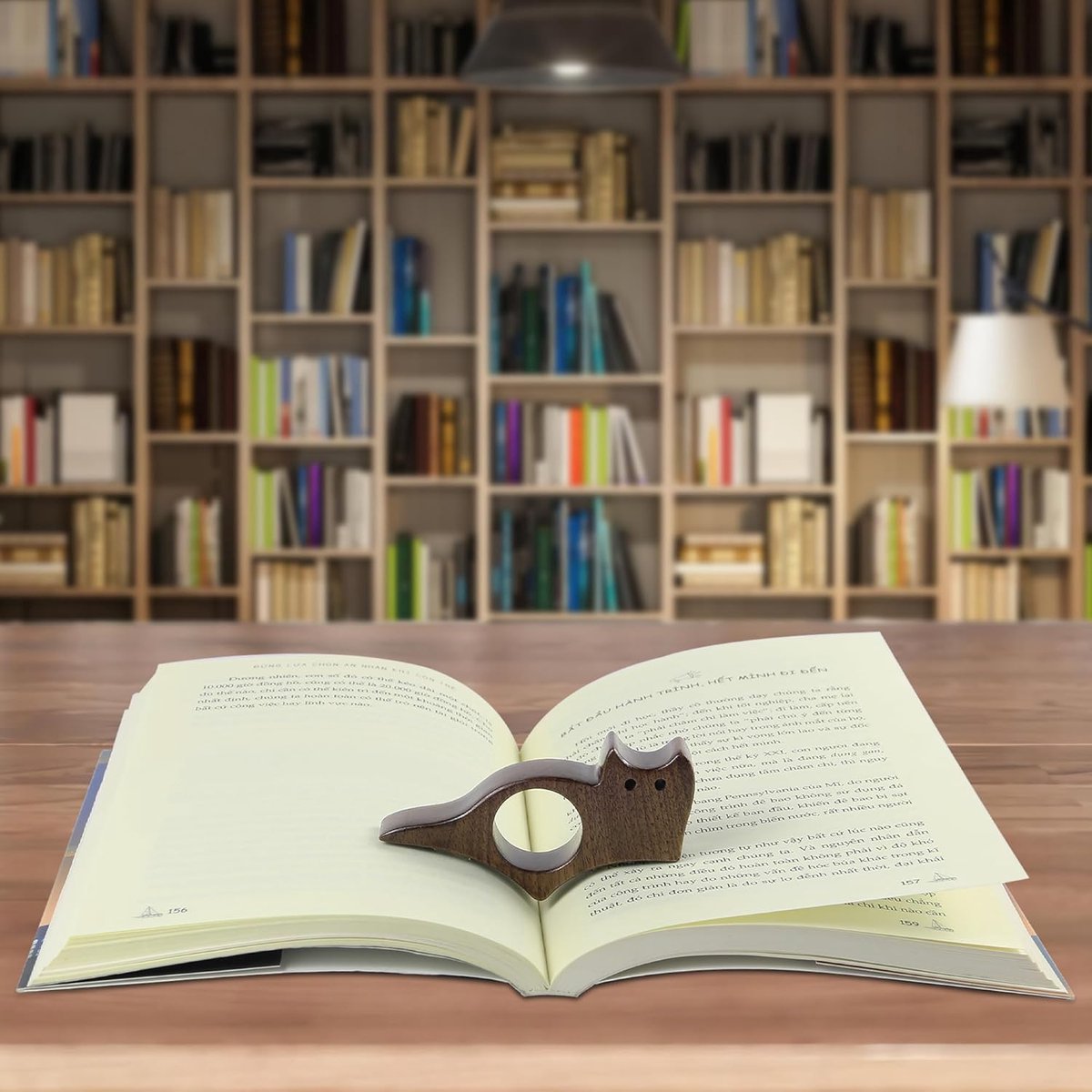 Book Binder - Cat-shaped book binder - Smooth walnut bookshelf - Thumb-shaped book binder - Reading aid - Ideal gift and reading accessory for book lovers - Gift for book lovers and literature enthusiasts (S) - Image 4