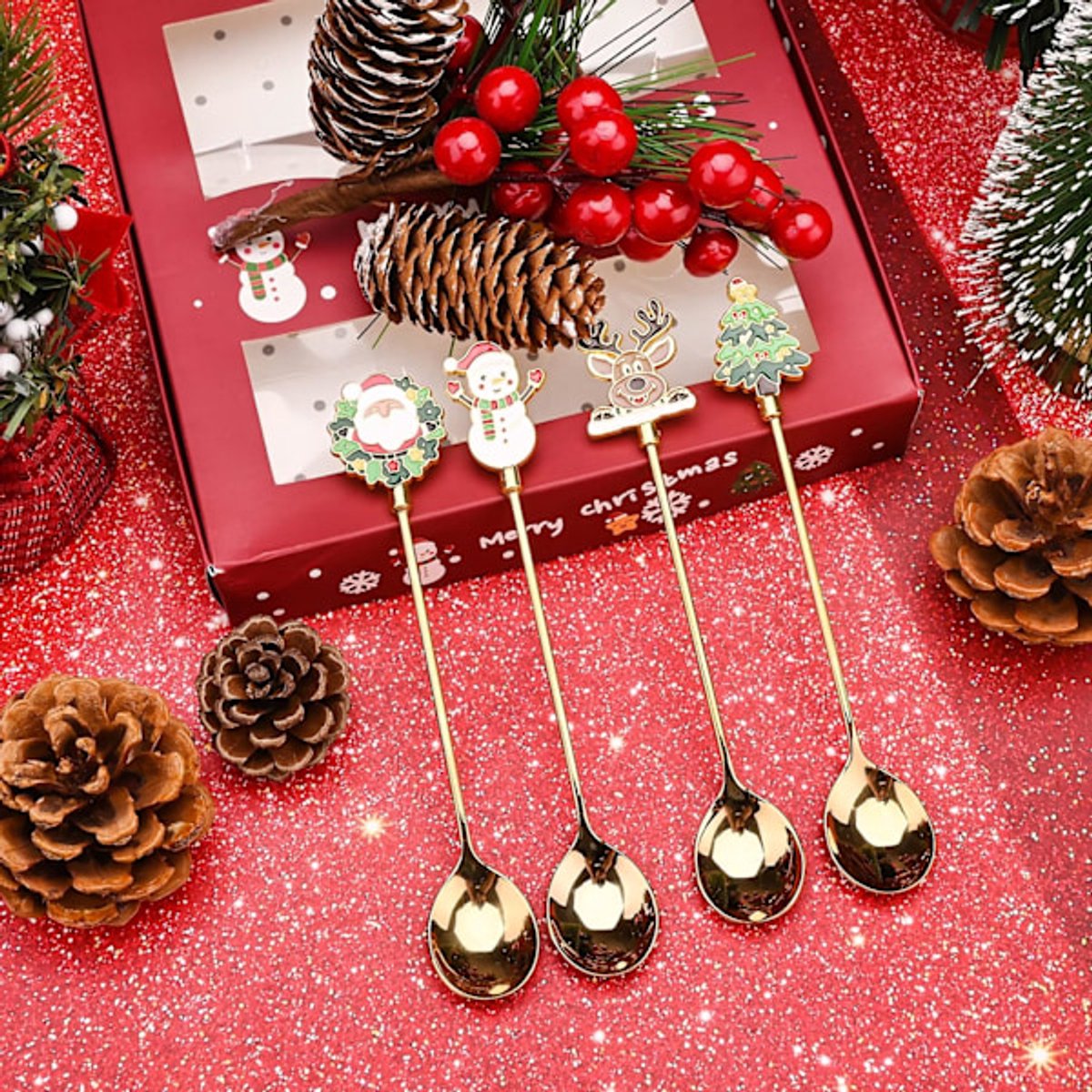 Teaspoons - 4 spoons - Christmas tableware - Silver dessert spoons - Decorated with Christmas trees, reindeer, snowmen and Santa Claus - Suitable for desserts, tea and soup - Image 4