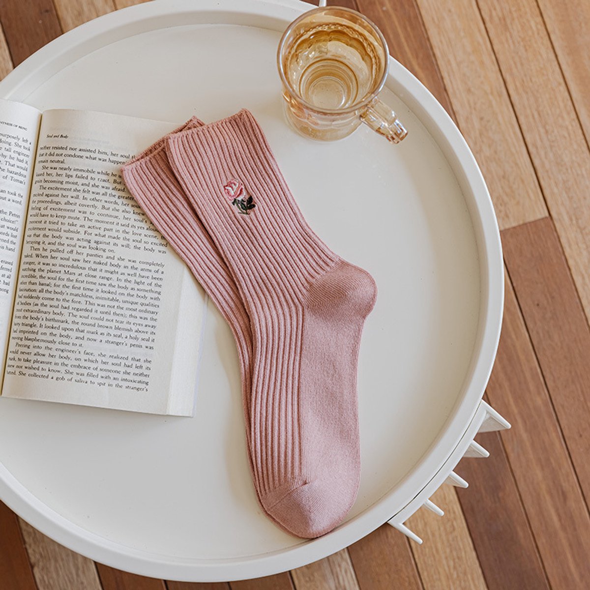 Women's slipper socks (4 pairs) - House socks - Pink socks - Women's autumn and winter socks, with sweet-smelling suede - Vintage print embroidered women's socks - Image 4