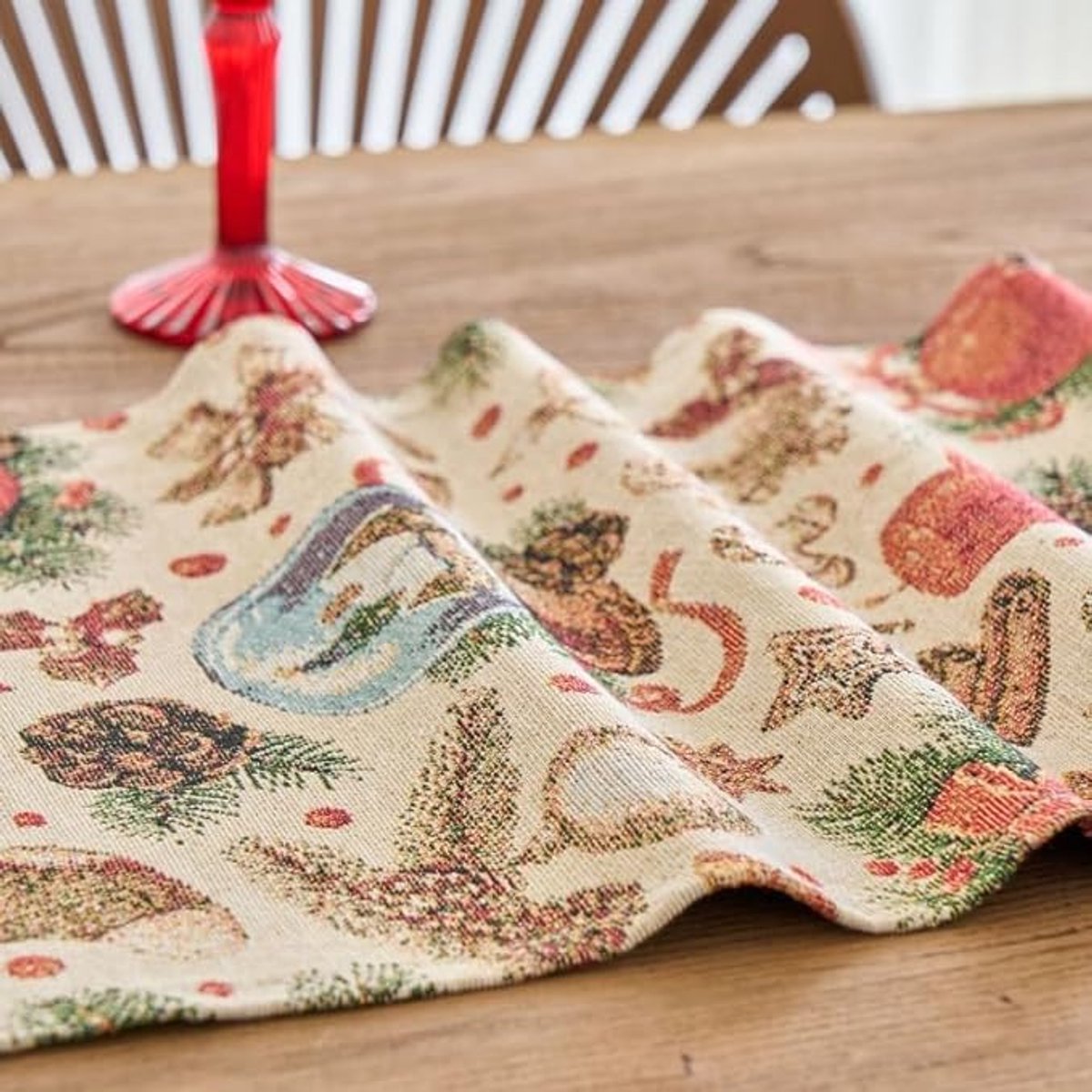 Table Runner - Christmas Table Runner - Home Decoration - Christmas Decoration - Christmas Snowball Pattern Table Runner - Suitable for dining tables and cabinets - Can be used for Thanksgiving, parties, Christmas, weddings, banquets and New Year's decora - Image 2