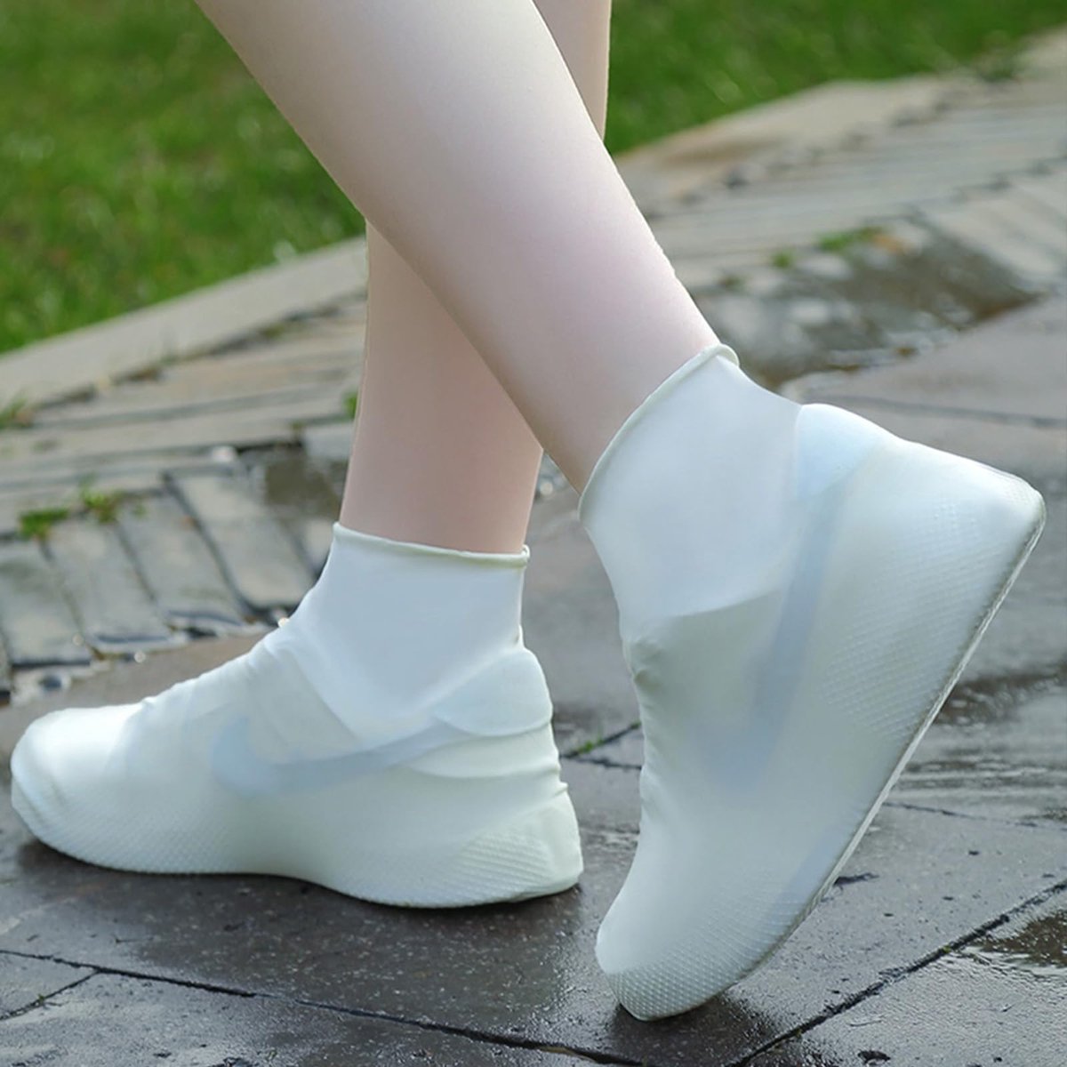 Overshoes - 1 Pair - Waterproof Silicone Overshoes - Reusable, Non-slip, Suitable for Outdoor Activities (White - Size L) - Image 4