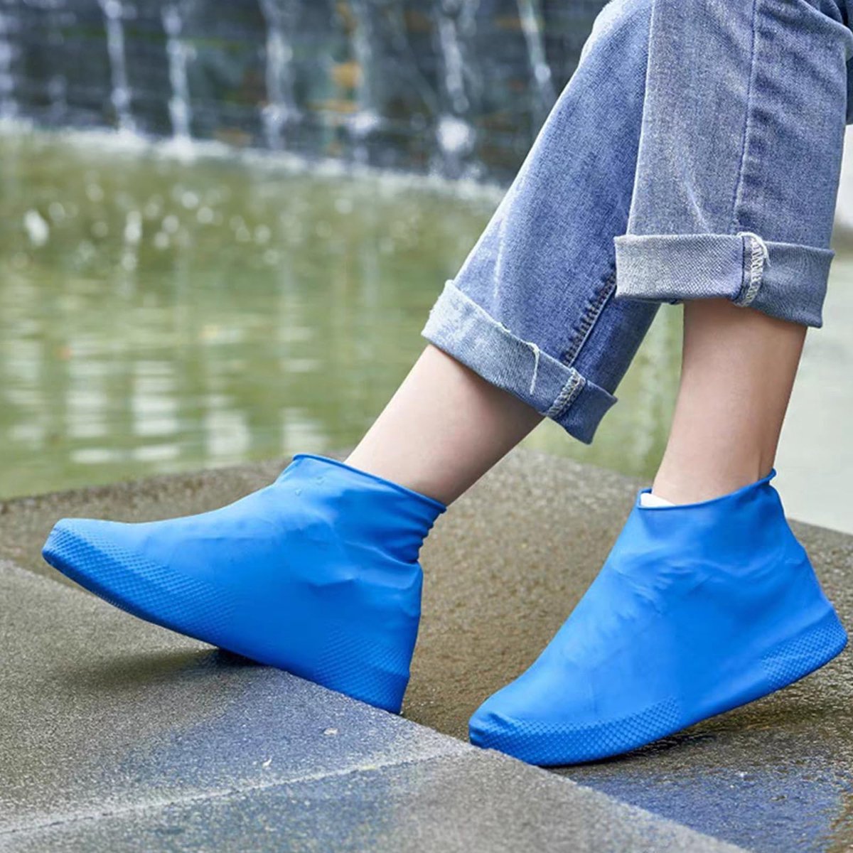 Overshoes - 1 Pair - Waterproof Silicone Overshoes - Reusable, Non-slip, Suitable for Outdoor Activities (Blue - Size M) - Image 2