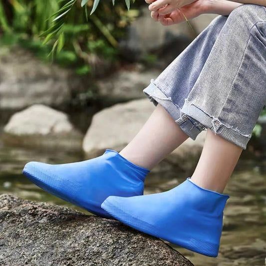 Overshoes - 1 Pair - Waterproof Silicone Overshoes - Reusable, Non-slip, Suitable for Outdoor Activities (Blue - Size M) - Image 3