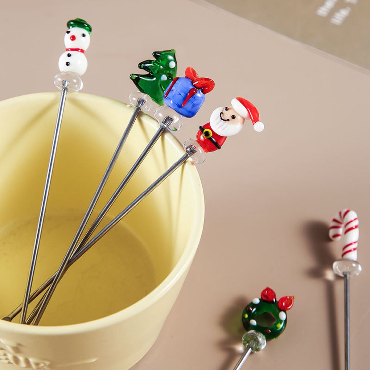 Creative Christmas Fruit Forks, Stainless Steel - Hand-Glazed Cartoon Fruit Picks with Double Prongs - Santa Claus - Christmas Tree - Fruit Fork Set (Set of 6) - Image 4