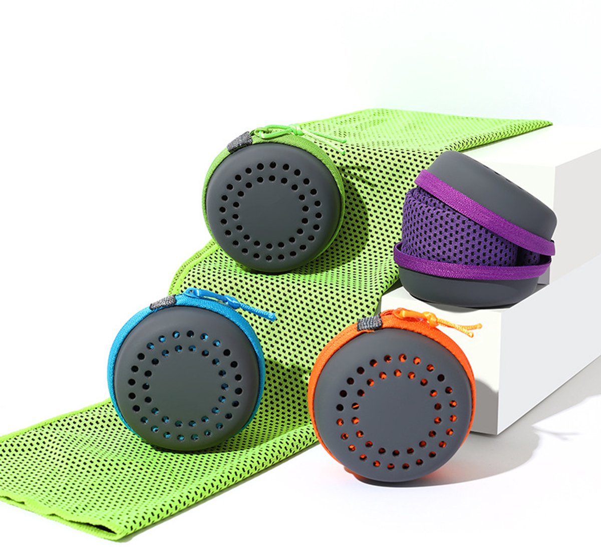 Cooling Towel for Summer & Sports - Quick-Drying & Cooling - Quick-Drying Towels - Cooling Towels for Running - With Storage Box - 30x80 cm (Adult Size) Green - Image 3