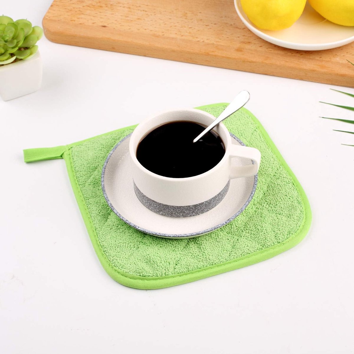 Placemat - Set of 5 Insulation Mats for the Kitchen - Heat Resistant Insulation Mats - Large Coasters for Daily Cooking and Baking (Dimensions: 6.5 x 6.5 Inches, Color: Light Green) - Image 2